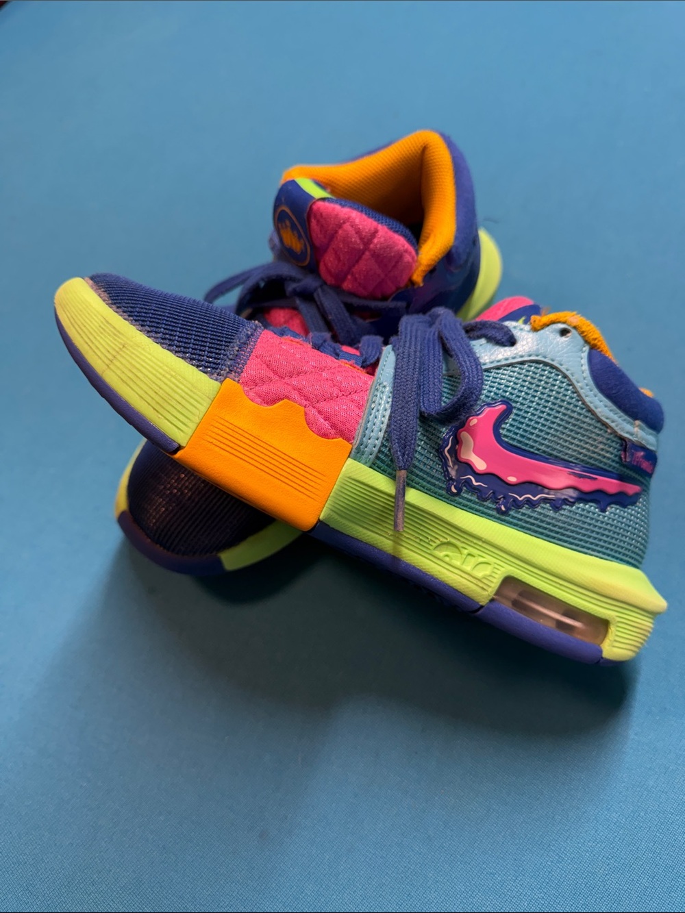 Nike LeBron 8 ‘I Promise School’